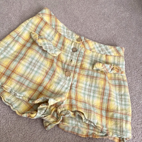 2 Piece matching set Shorts and crop top - Picture 5 of 8